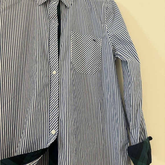 Vineyard Vines button down with plaid detail - Picture 2 of 6